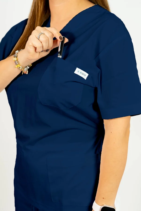 Filipina <br>Kurashikku <br>Azul Marino